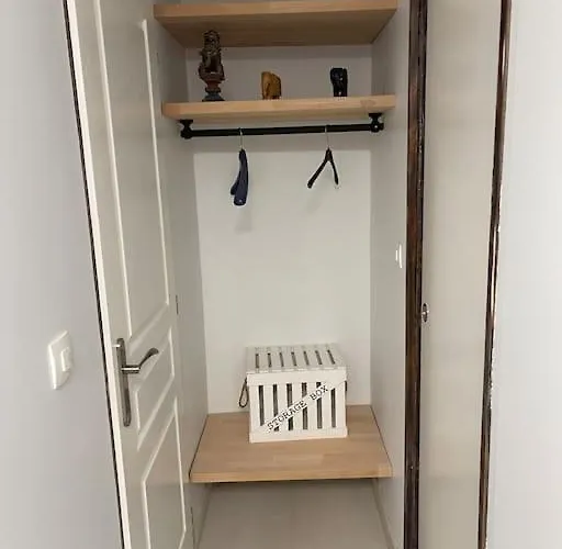 Le Sarana : 75m2, Calme, Belle Vue Avec Terrasse. *