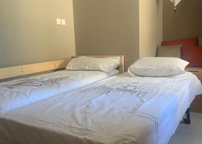 Le Sarana : 75m2, Calme, Belle Vue Avec Terrasse. Appartamento *