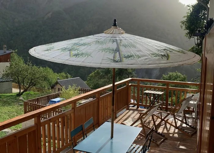 Le Sarana : 75m2, Calme, Belle Vue Avec Terrasse. Les Deux Alpes